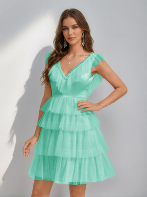 A-Line/Princess V-Neck Tulle Short/Mini Homecoming Dresses with Ruffles