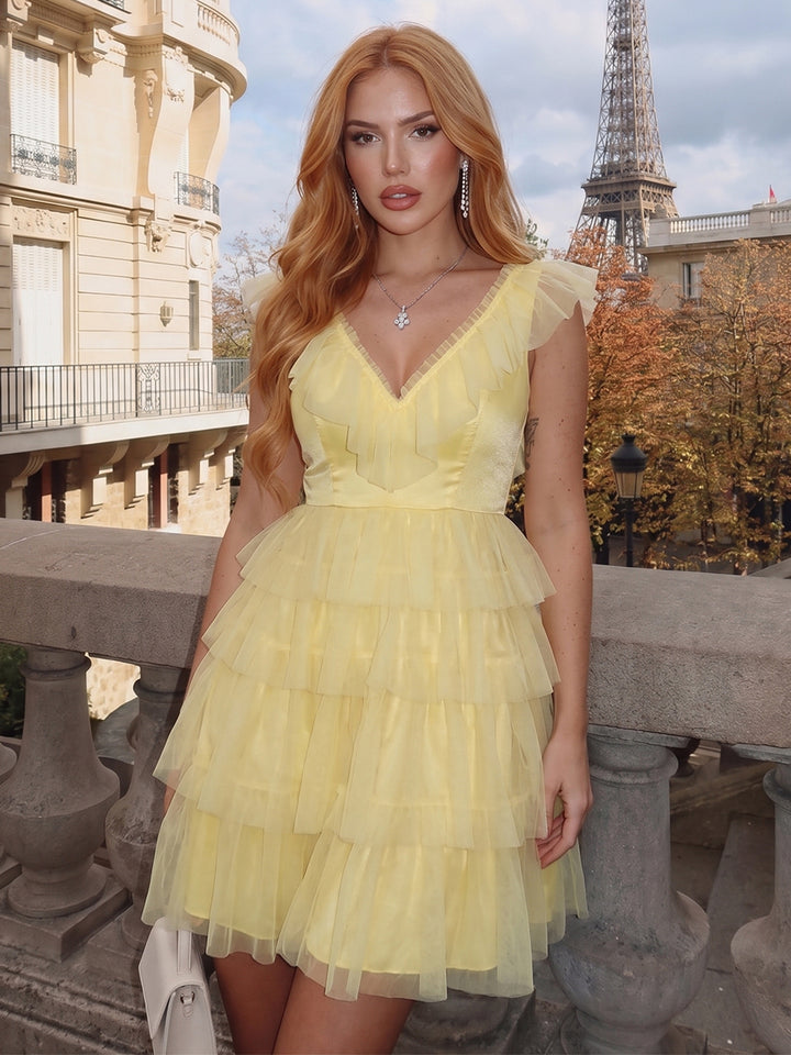 A-Line/Princess Sleeveless V-Neck Short/Mini Homecoming Dresses With Ruffles
