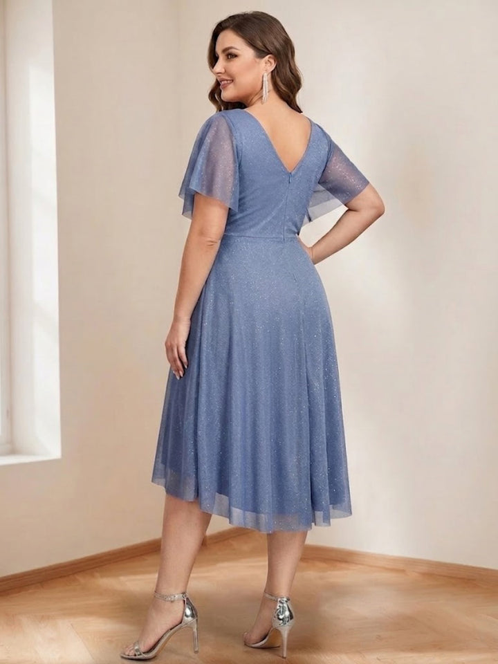 Chiffon A-Line/Princess V-Neck Short Sleeves Knee-Length Plus Size Mother of the Bride Dresses with Sash