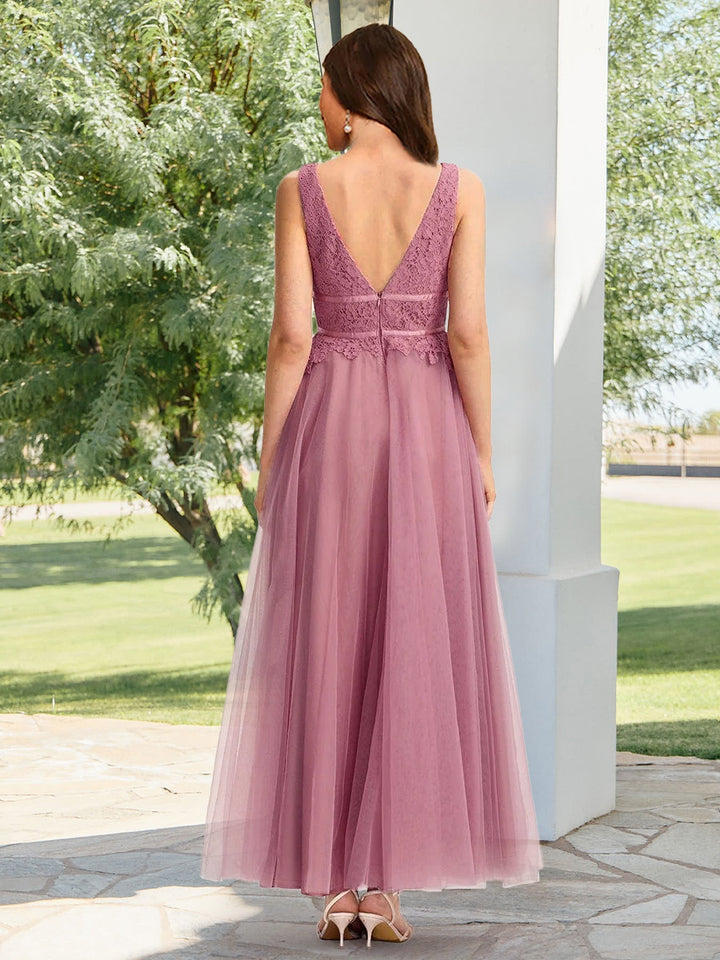 A-Line/Princess V-Neck Sleeveless Ankle-Length Wedding Guest Dresses With Lace Applique