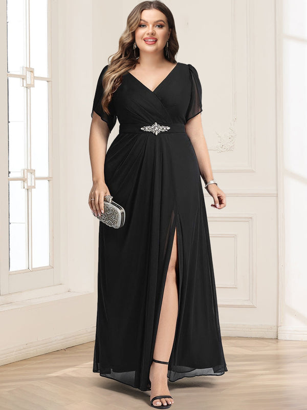 A-Line/Princess Short Sleeves V-Neck Plus Size Mother of the Bride Dresses With Sash