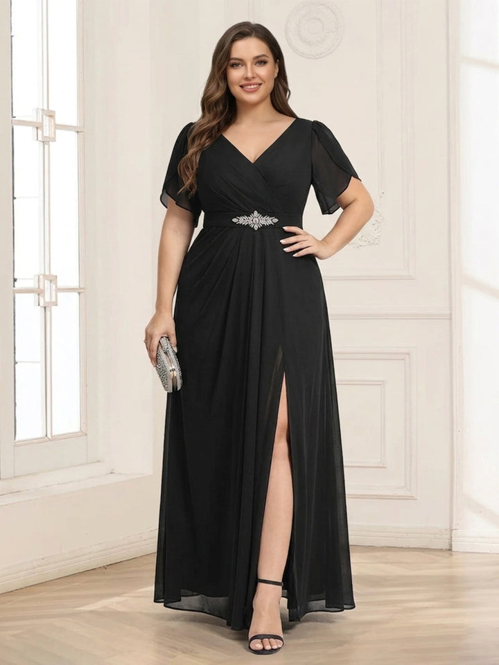 A-Line/Princess Short Sleeves V-Neck Plus Size Mother of the Bride Dresses With Sash