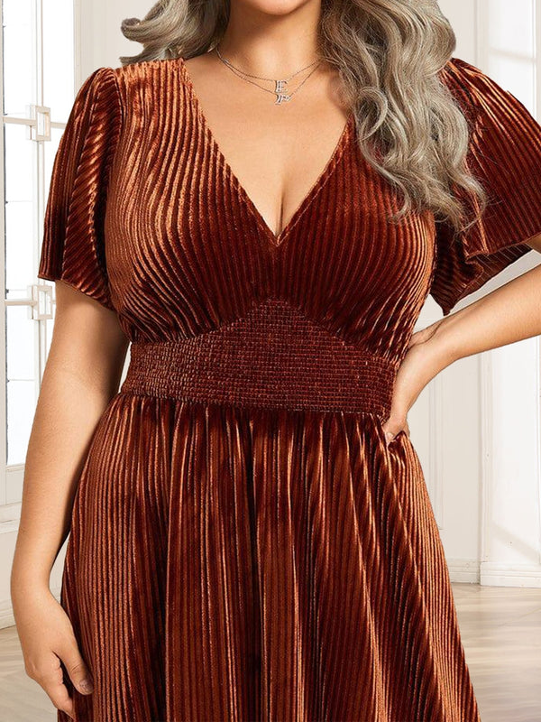 Velvet A-Line/Princess V-Neck Short Sleeves Pleated Plus Size Mother Of the Bride Dresses