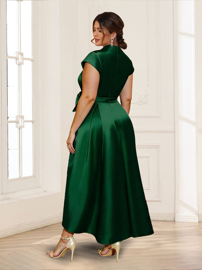 A-Line/Princess V-Neck Plus Size Mother of the Bride Dresses With 3D Floral