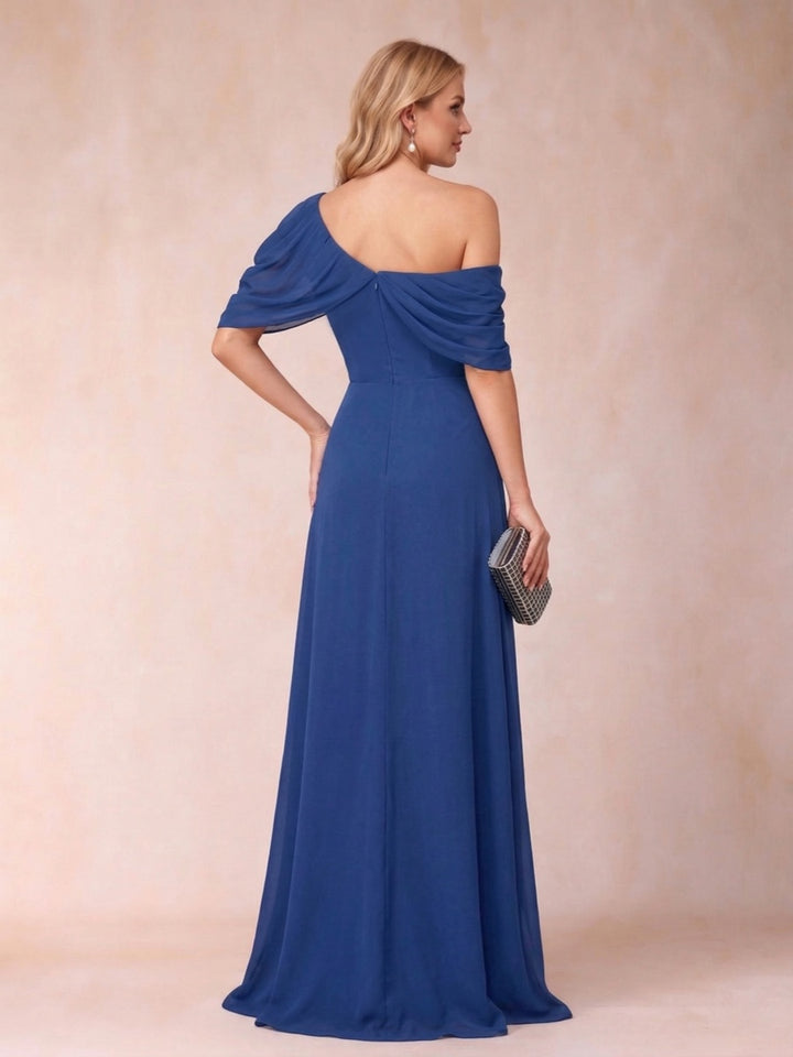 A-Line/Princess Asymmetrical Neck Sweep Train Mother of the Bride Dresses