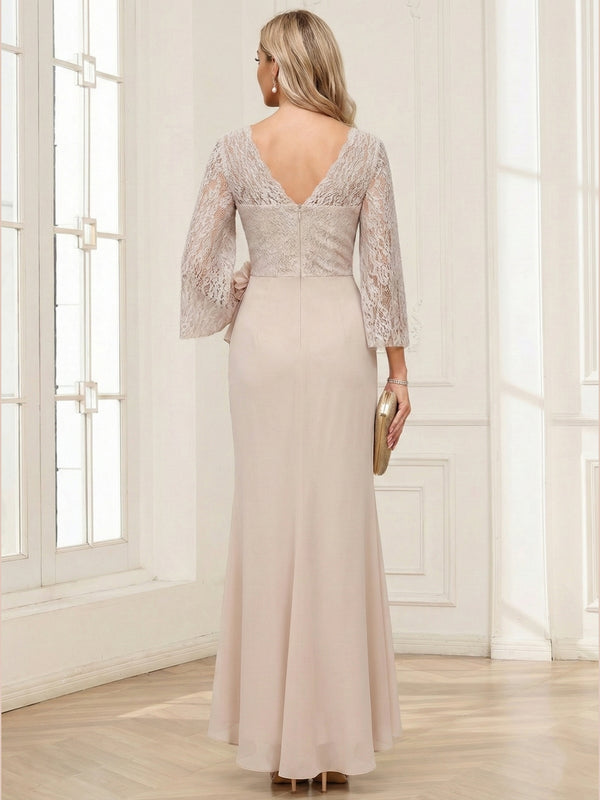 Sheath/Column V-Neck 3/4 Sleeves Mother of the Bride Dresses With Lace & 3D Floral