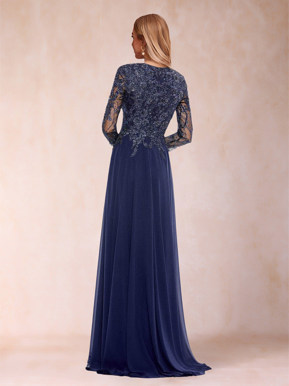 A-Line/Princess V-Neck Long Sleeves Mother of the Bride Dresses With Appliques