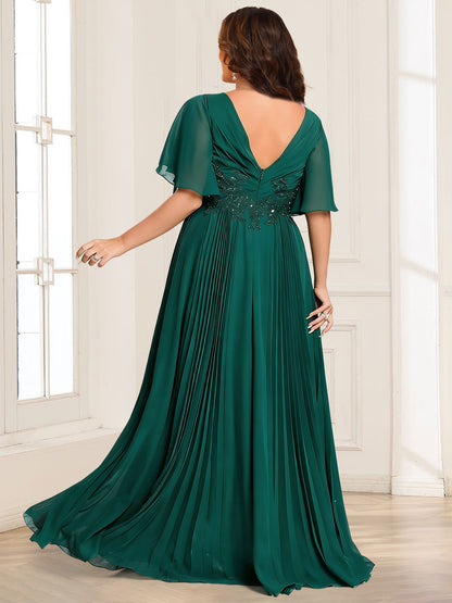 Chiffon A-Line/Princess V-Neck Short Sleeves Plus Size Mother of the Bride Dresses With Sequins & Appliques