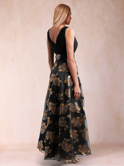 Ball Gown V-Neck Sleeveless Mother of the Bride Dresses With Belt