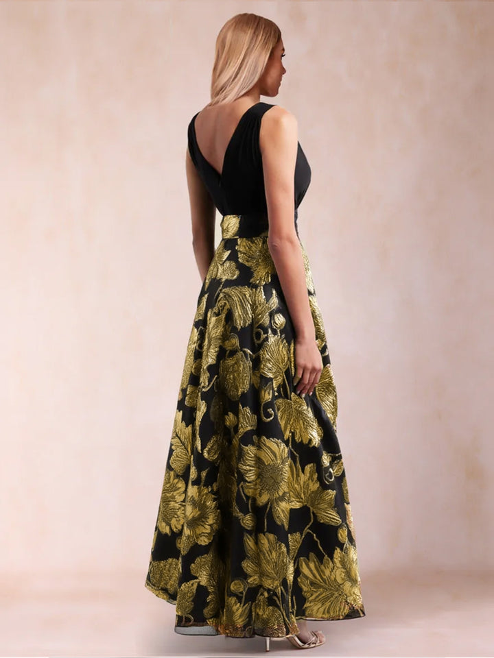 Ball Gown V-Neck Sleeveless Mother of the Bride Dresses With Belt