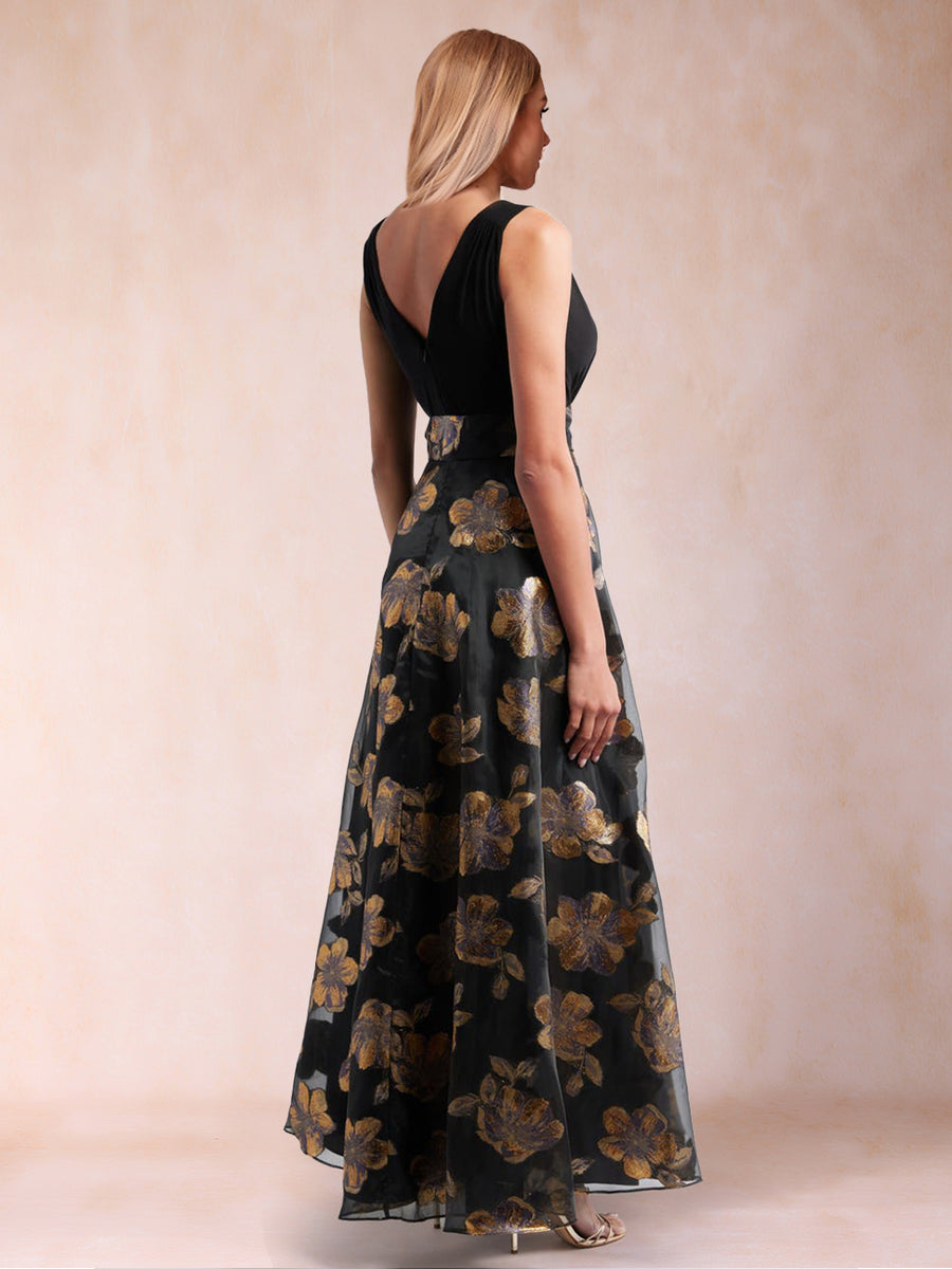 Ball Gown V-Neck Sleeveless Mother of the Bride Dresses With Belt