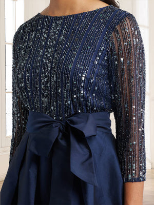 A-Line/Princess Crew Neck 3/4 Sleeves Mother of the Bride Dresses With Belt & Sequins