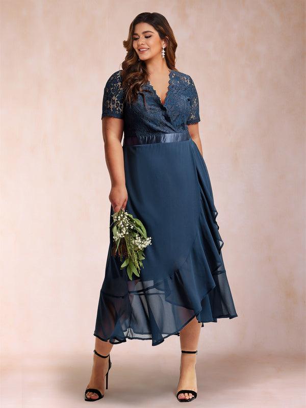 Lace A-Line/Princess V-Neck Short Sleeves Plus Size Mother of the Bride Dresses With Ruffles