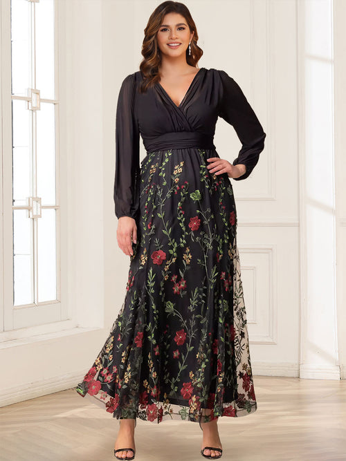 A-Line/Princess V-Neck Long Sleeves Plus Size Mother of the Bride Dresses With Floral Embroidered