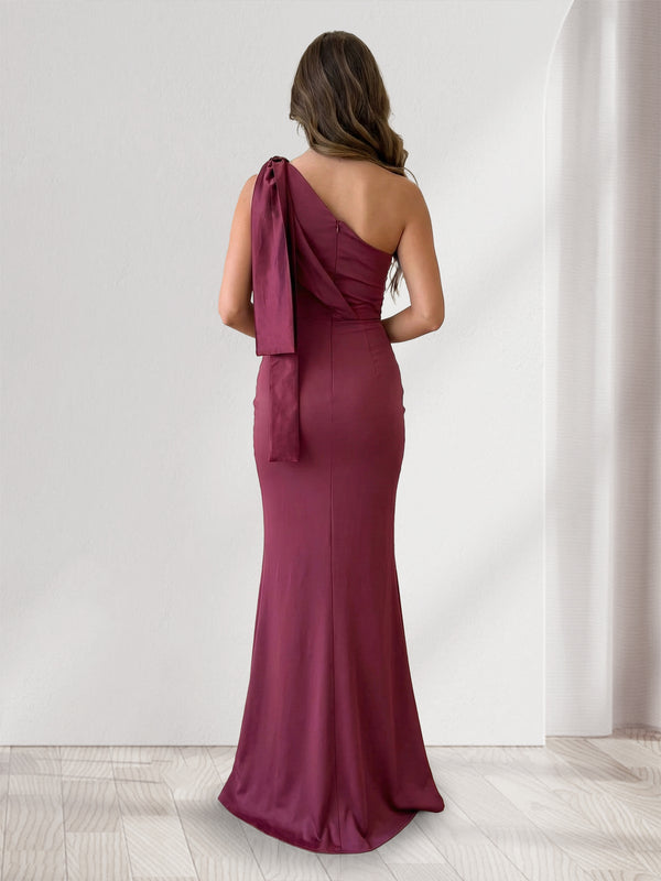 Sheath/Column One-Shoulder Sleeveless Bridesmaid Dresses with Ribbon