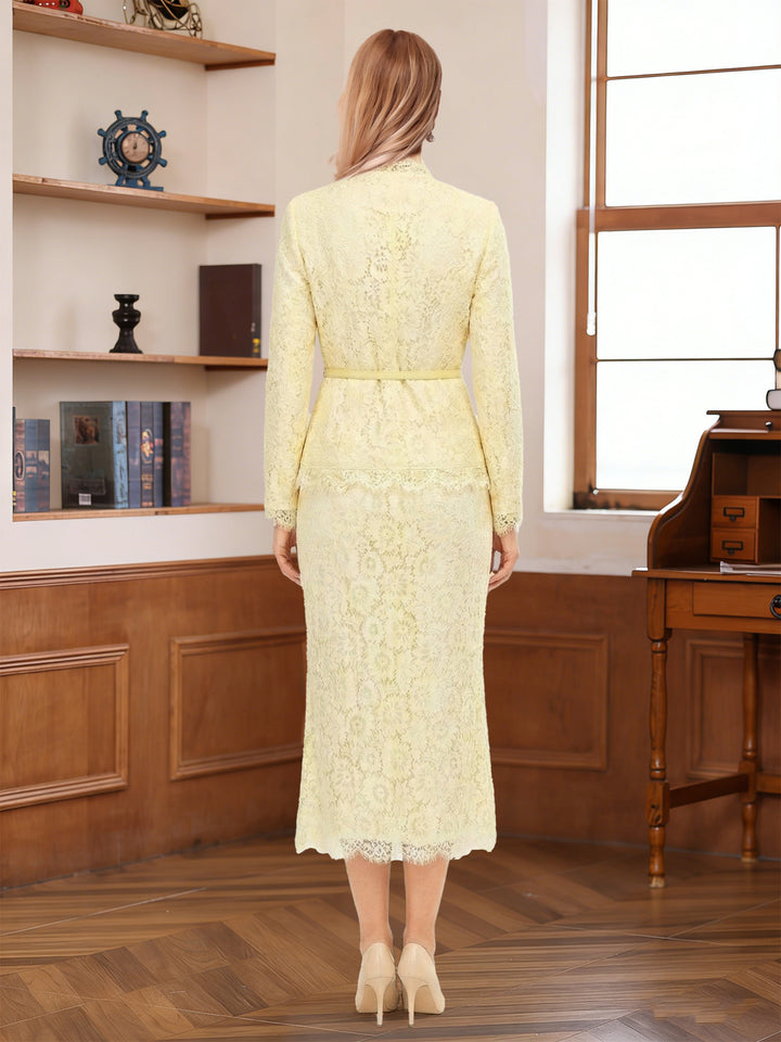 A-Line/Princess  Scoop Long Sleeves Knee-Length Mother of the Bride Dresses with Lace