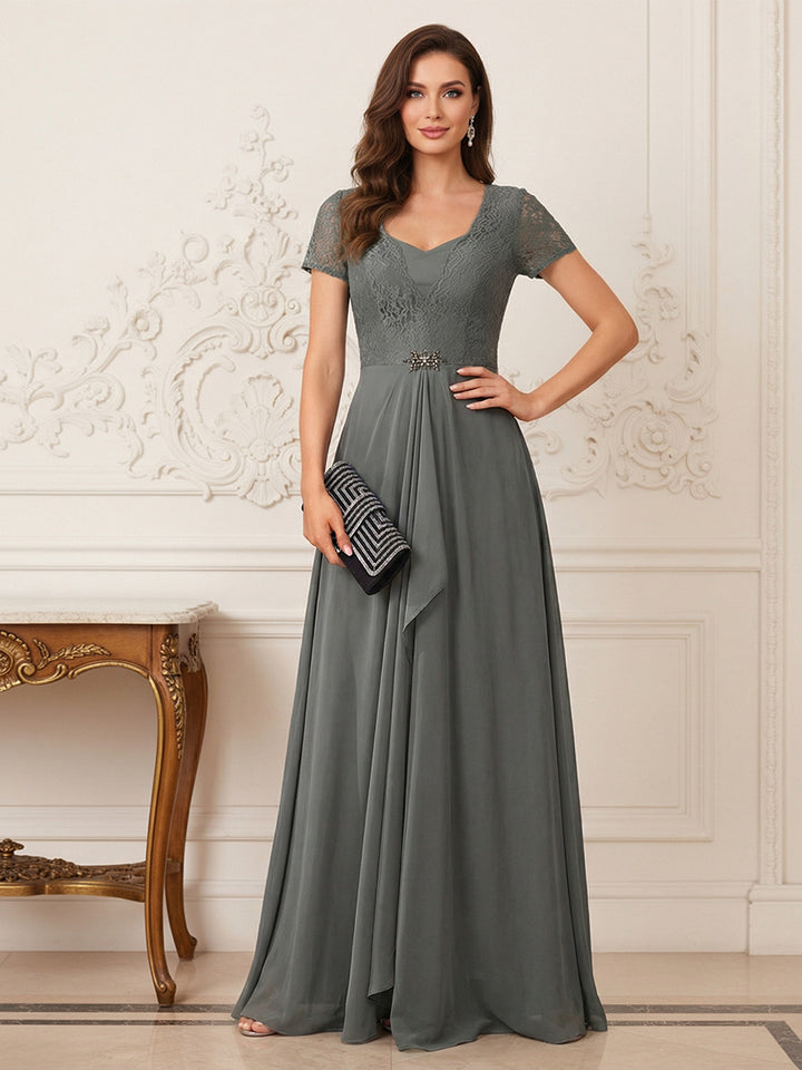 A-Line/Princess Scoop Short Sleeves Floor-Length Mother of the Bride Dresses with Lace