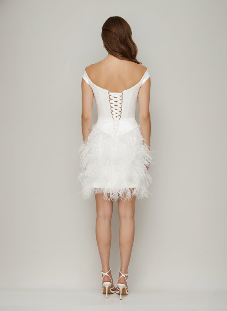 Sheath/Column Off-the-Shoulder Short Sleeves Basque Waist Prom Dresses with Feather