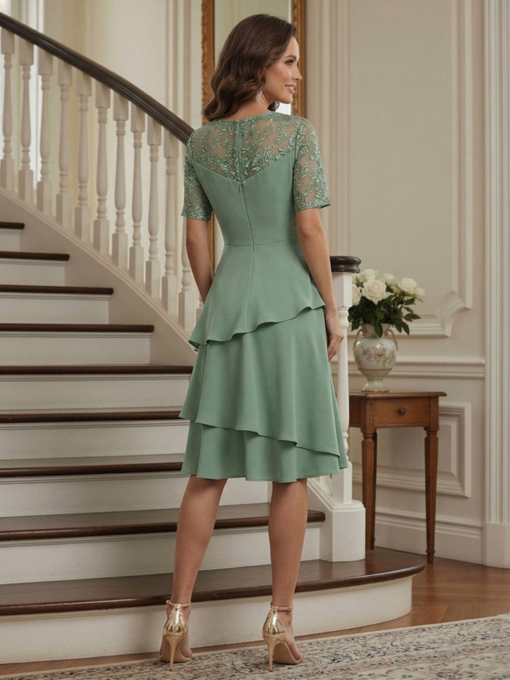 A-Line/Princess Short Sleeves Knee-Length Mother of the Bride Dresses with Lace &amp; Ruffles