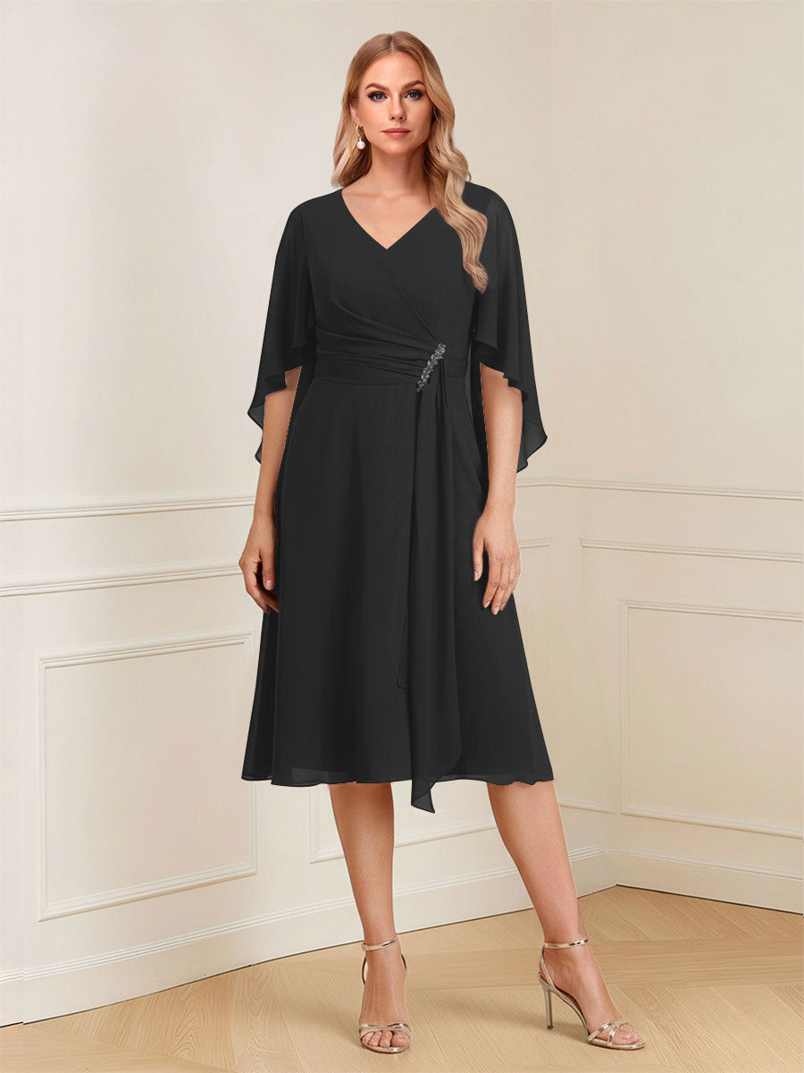 A-Line/Princess V-Neck Half Sleeves Knee-Length Mother of the Bride Dresses with Ruffles &amp; Ruched