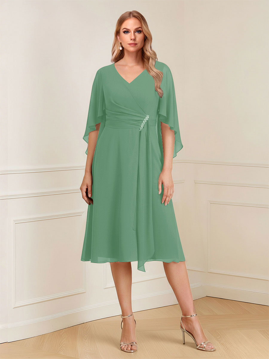 A-Line/Princess V-Neck Half Sleeves Knee-Length Mother of the Bride Dresses with Ruffles &amp; Ruched