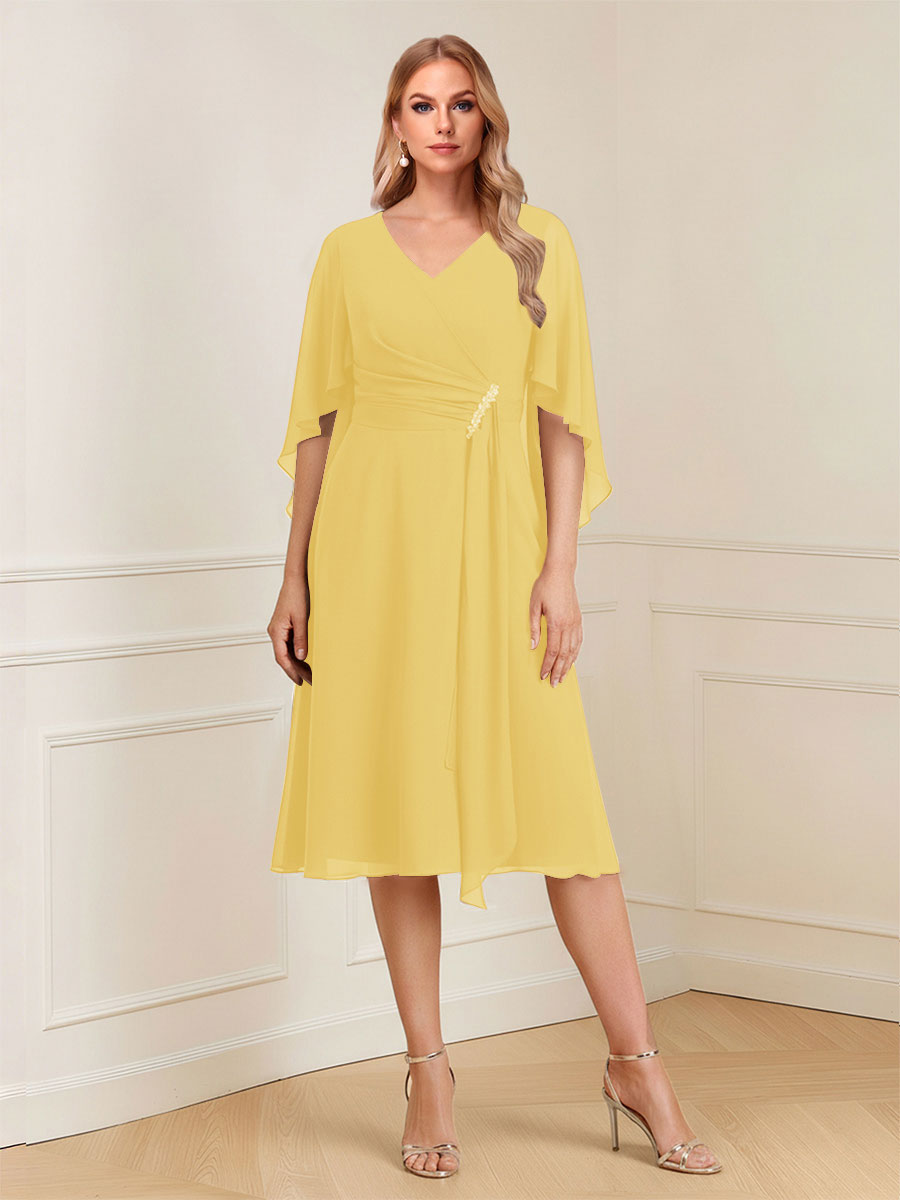 A-Line/Princess V-Neck Half Sleeves Knee-Length Mother of the Bride Dresses with Ruffles &amp; Ruched