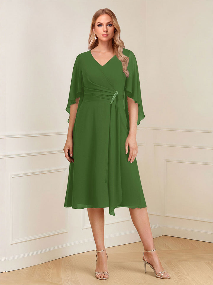 A-Line/Princess V-Neck Half Sleeves Knee-Length Mother of the Bride Dresses with Ruffles &amp; Ruched