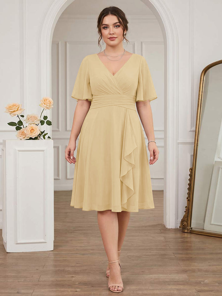 A-Line/Princess V-Neck Short Sleeves Knee-Length Plus Size Bridesmaid Dresses with Ruffles