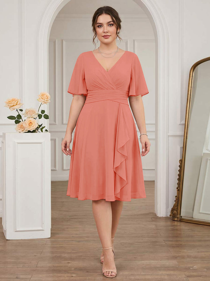 A-Line/Princess V-Neck Short Sleeves Knee-Length Plus Size Bridesmaid Dresses with Ruffles