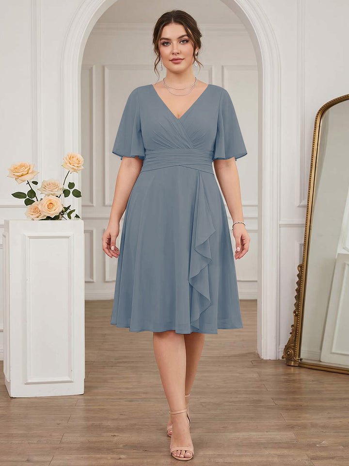 A-Line/Princess V-Neck Short Sleeves Knee-Length Plus Size Bridesmaid Dresses with Ruffles