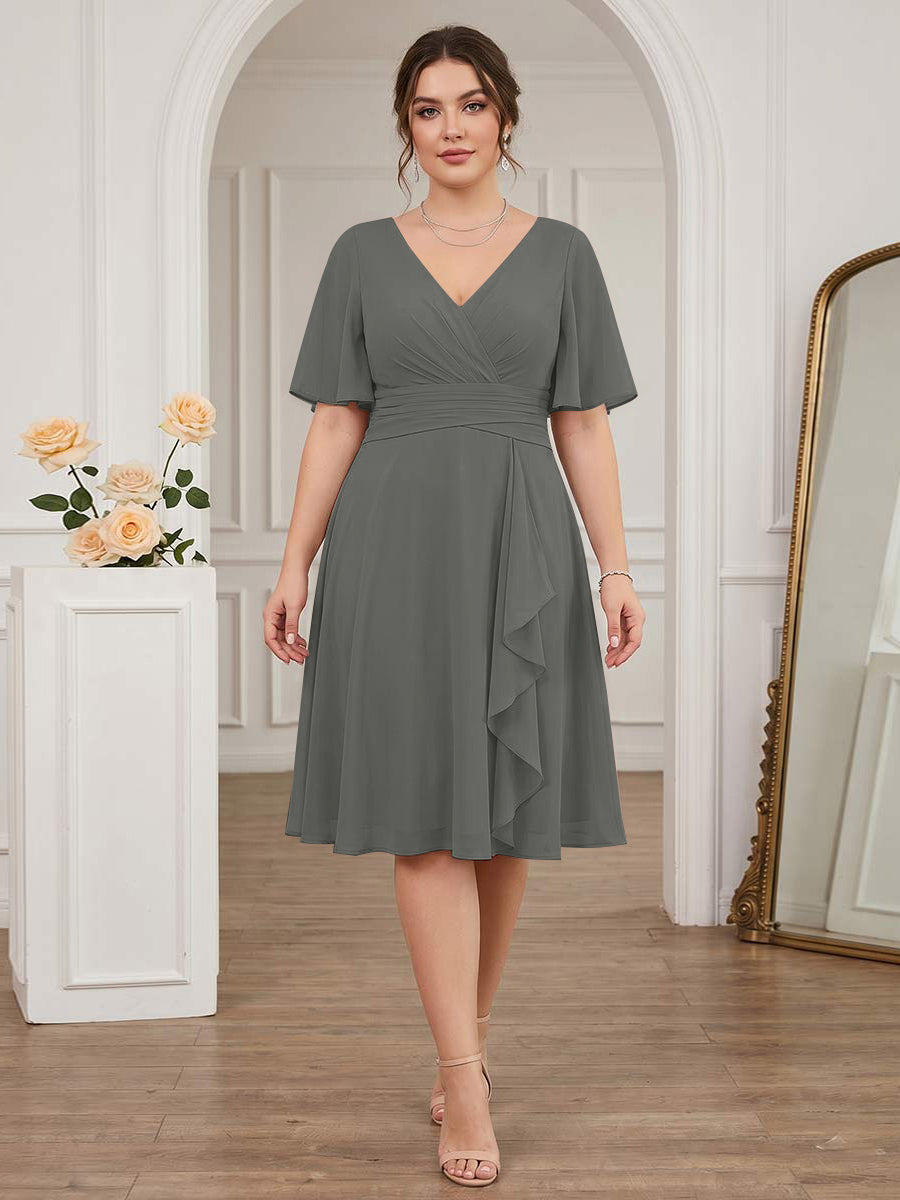 A-Line/Princess V-Neck Short Sleeves Knee-Length Plus Size Bridesmaid Dresses with Ruffles
