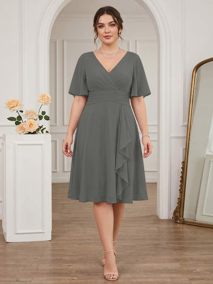 A-Line/Princess V-Neck Short Sleeves Knee-Length Plus Size Bridesmaid Dresses with Ruffles