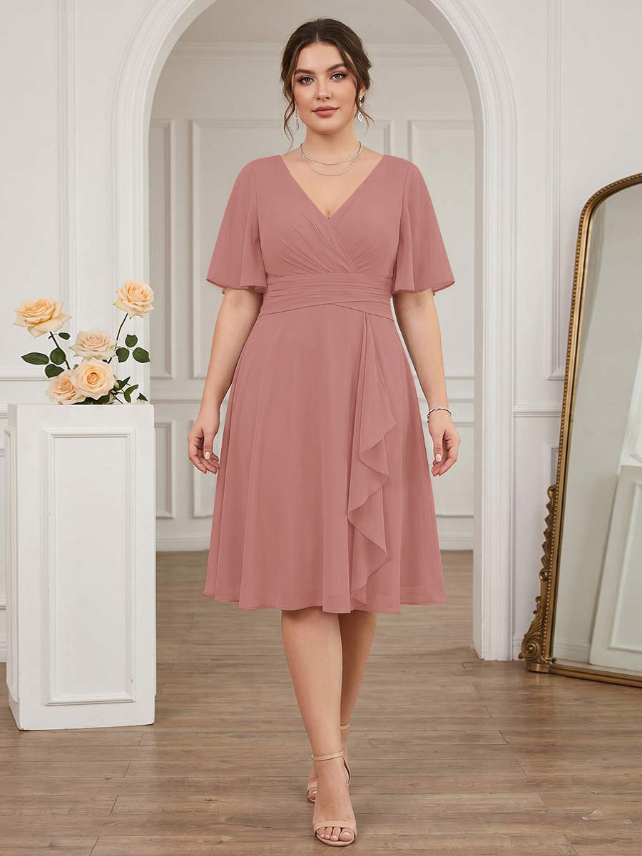 A-Line/Princess V-Neck Short Sleeves Knee-Length Plus Size Bridesmaid Dresses with Ruffles