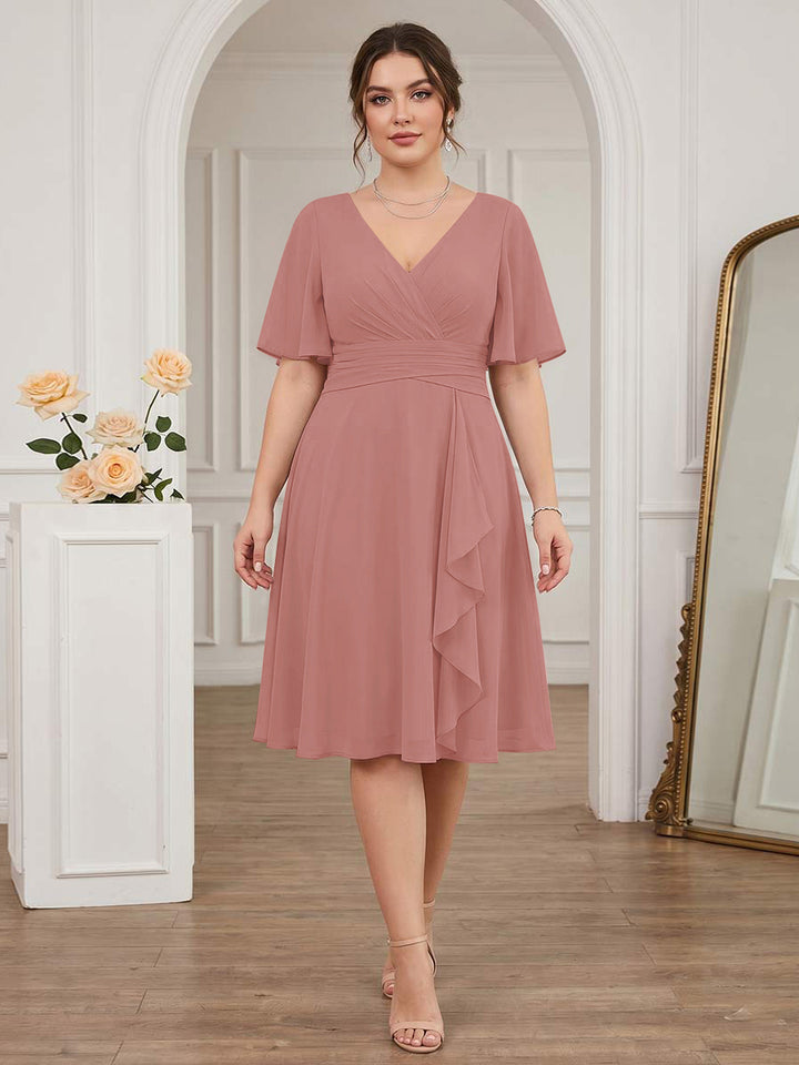 A-Line/Princess V-Neck Short Sleeves Knee-Length Plus Size Bridesmaid Dresses with Ruffles