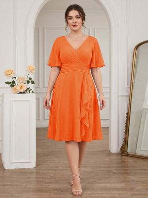 A-Line/Princess V-Neck Short Sleeves Knee-Length Plus Size Bridesmaid Dresses with Ruffles