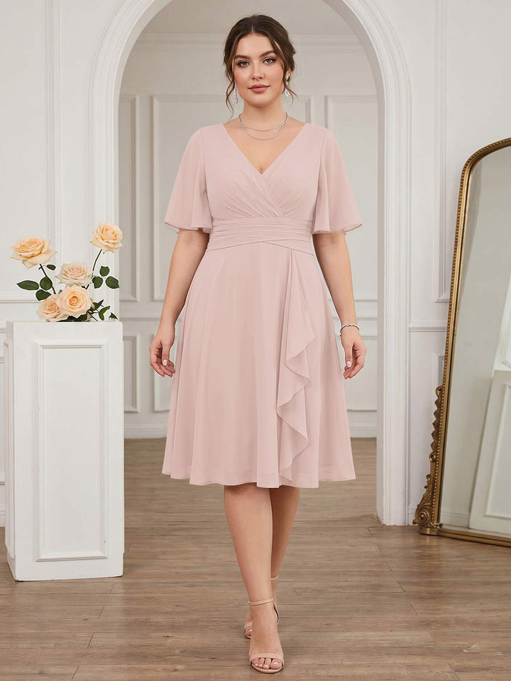 A-Line/Princess V-Neck Short Sleeves Knee-Length Plus Size Bridesmaid Dresses with Ruffles
