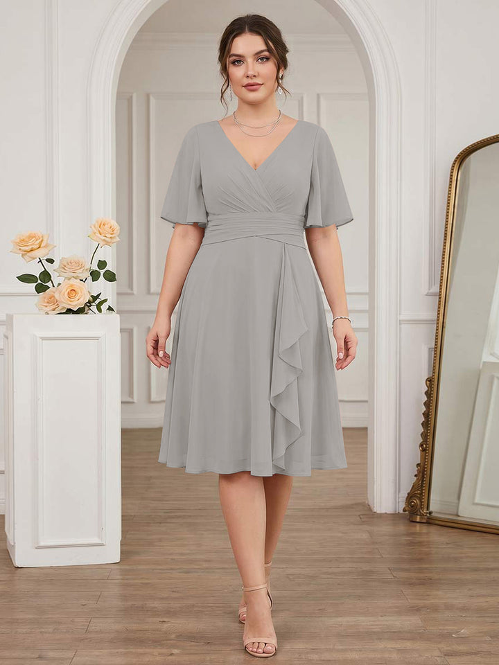 A-Line/Princess V-Neck Short Sleeves Knee-Length Plus Size Bridesmaid Dresses with Ruffles