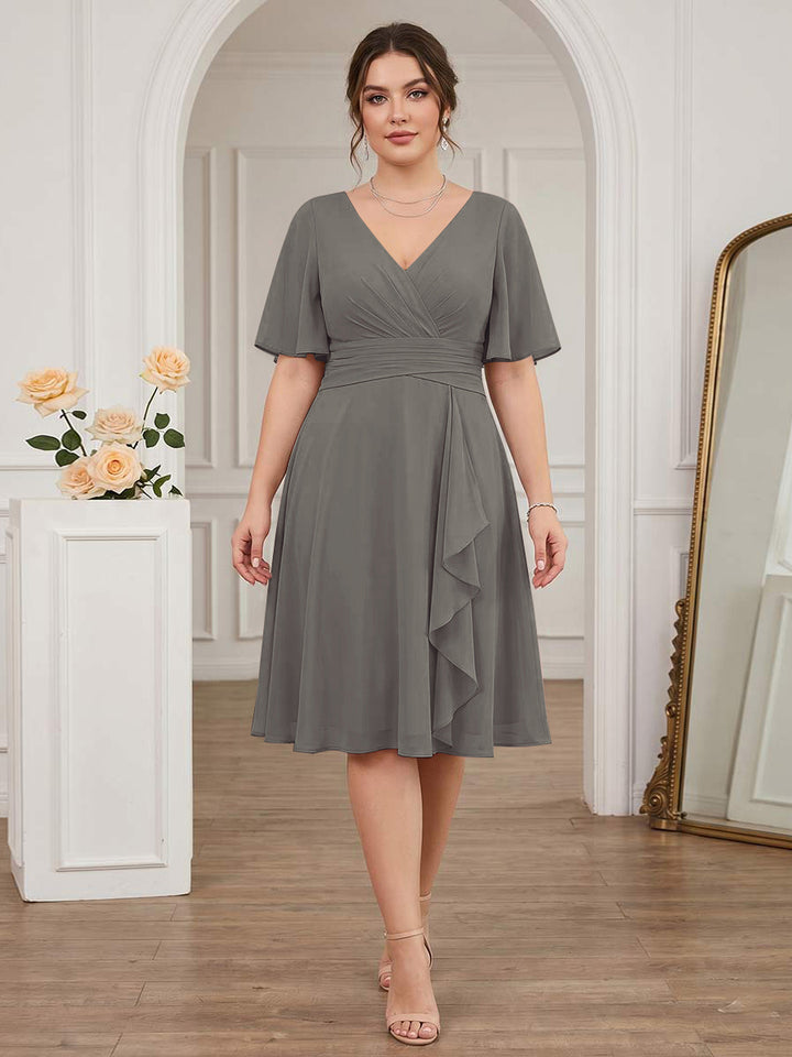 A-Line/Princess V-Neck Short Sleeves Knee-Length Plus Size Bridesmaid Dresses with Ruffles