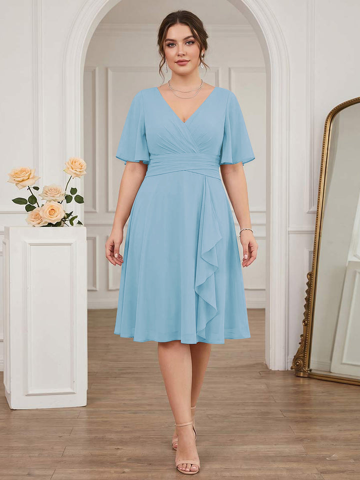 A-Line/Princess V-Neck Short Sleeves Knee-Length Plus Size Bridesmaid Dresses with Ruffles