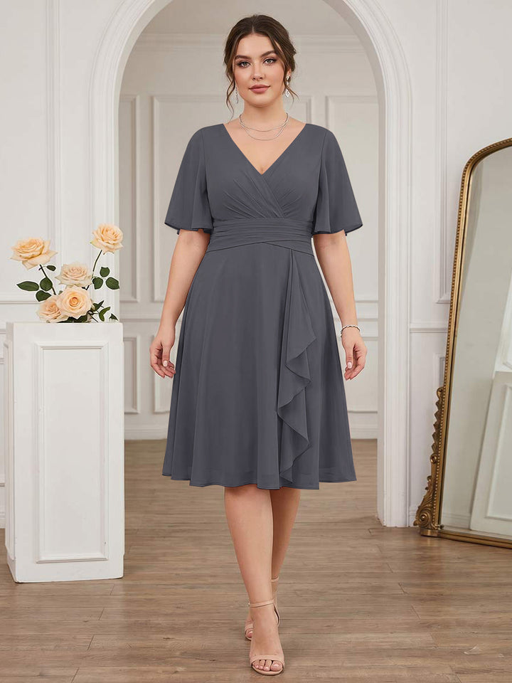 A-Line/Princess V-Neck Short Sleeves Knee-Length Plus Size Bridesmaid Dresses with Ruffles