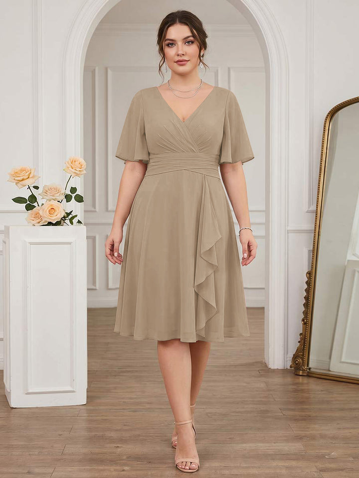 A-Line/Princess V-Neck Short Sleeves Knee-Length Plus Size Bridesmaid Dresses with Ruffles