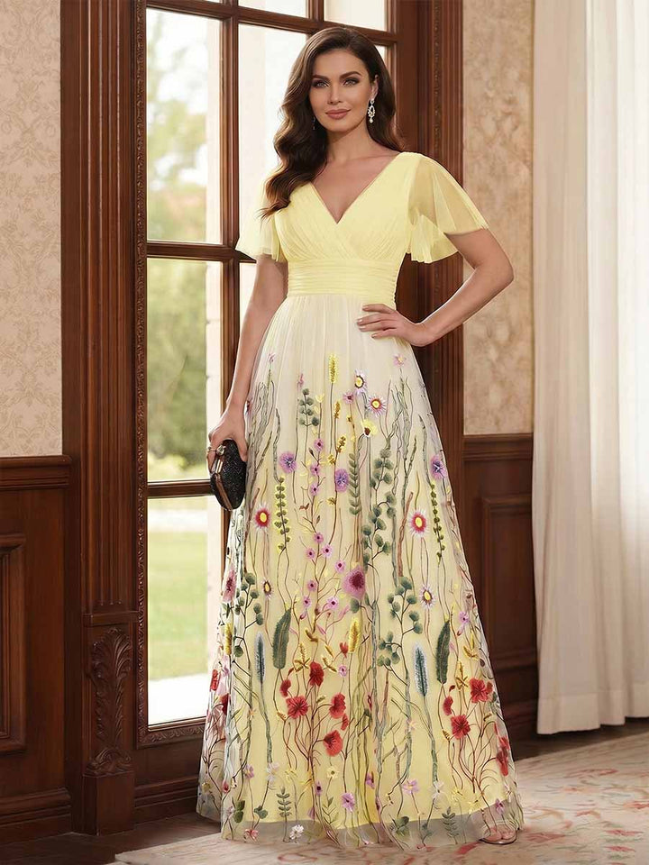A-Line/Princess V-Neck Short Sleeves Floor-Length Mother of the Bride Dresses with Appliques