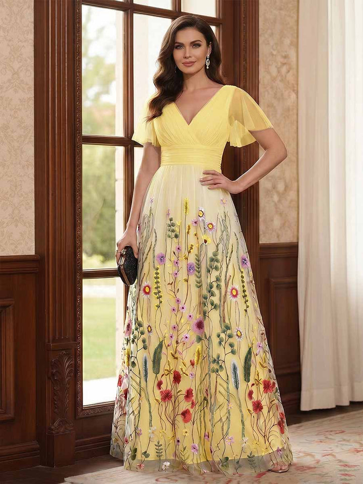 A-Line/Princess V-Neck Short Sleeves Floor-Length Mother of the Bride Dresses with Appliques