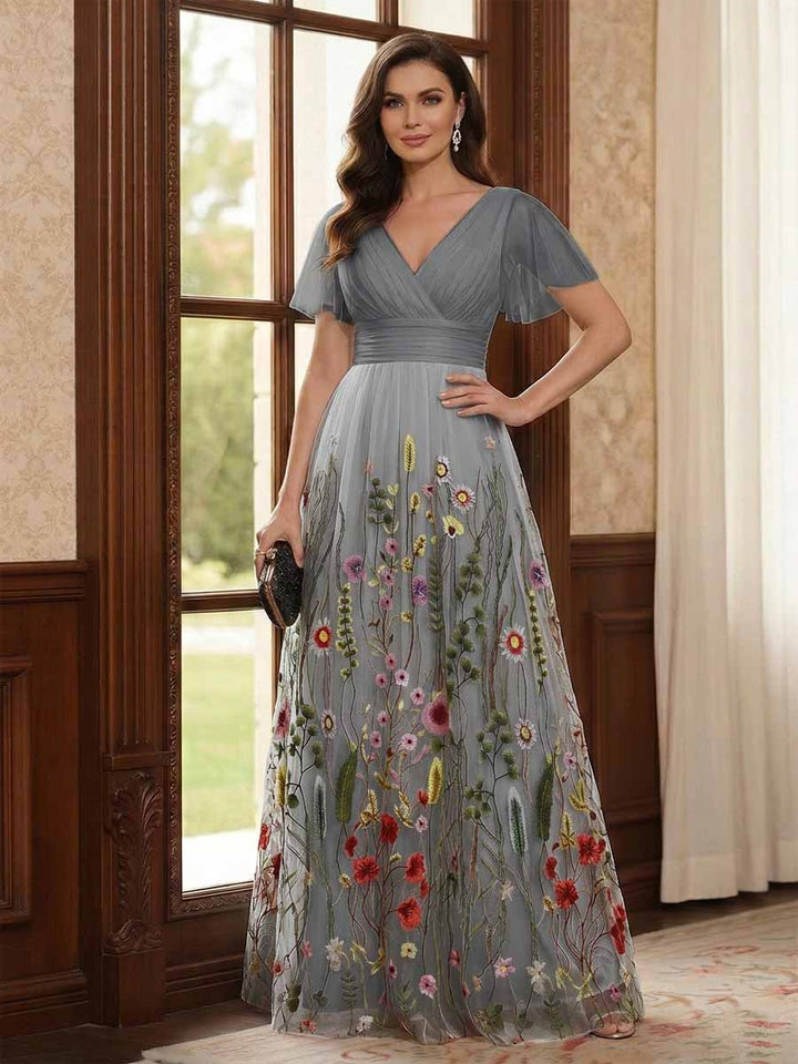 A-Line/Princess V-Neck Short Sleeves Floor-Length Mother of the Bride Dresses with Appliques