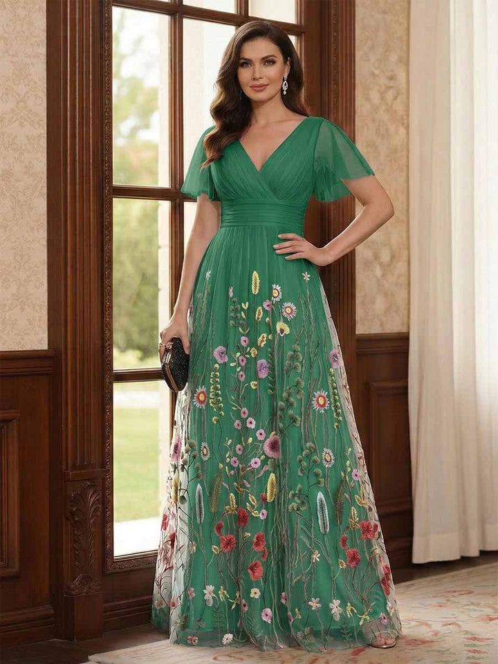 A-Line/Princess V-Neck Short Sleeves Floor-Length Mother of the Bride Dresses with Appliques
