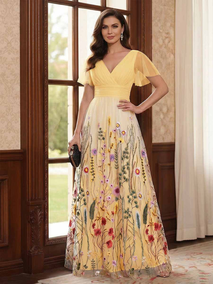 A-Line/Princess V-Neck Short Sleeves Floor-Length Mother of the Bride Dresses with Appliques