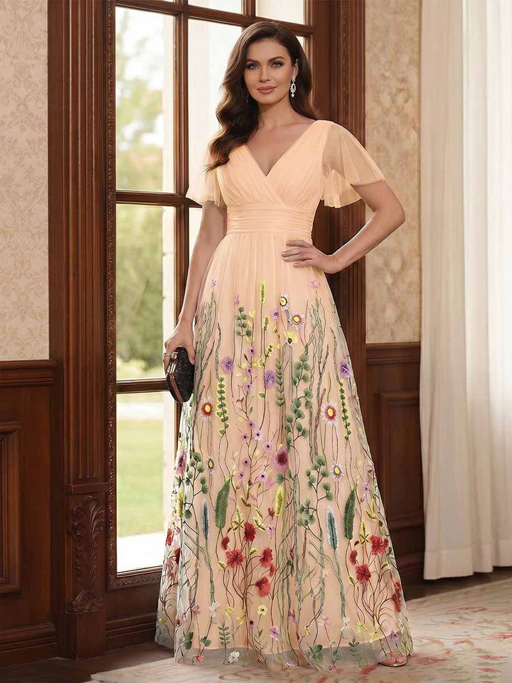 A-Line/Princess V-Neck Short Sleeves Floor-Length Mother of the Bride Dresses with Appliques