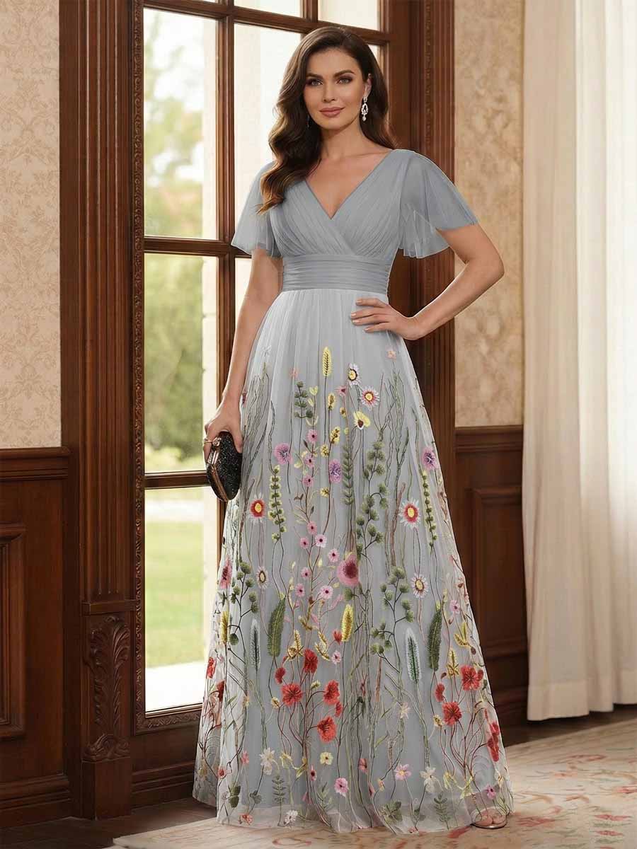A-Line/Princess V-Neck Short Sleeves Floor-Length Mother of the Bride Dresses with Appliques
