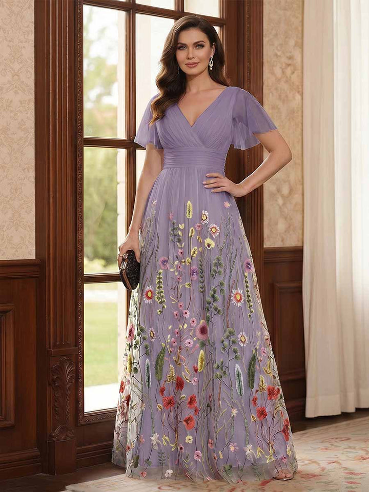 A-Line/Princess V-Neck Short Sleeves Floor-Length Mother of the Bride Dresses with Appliques