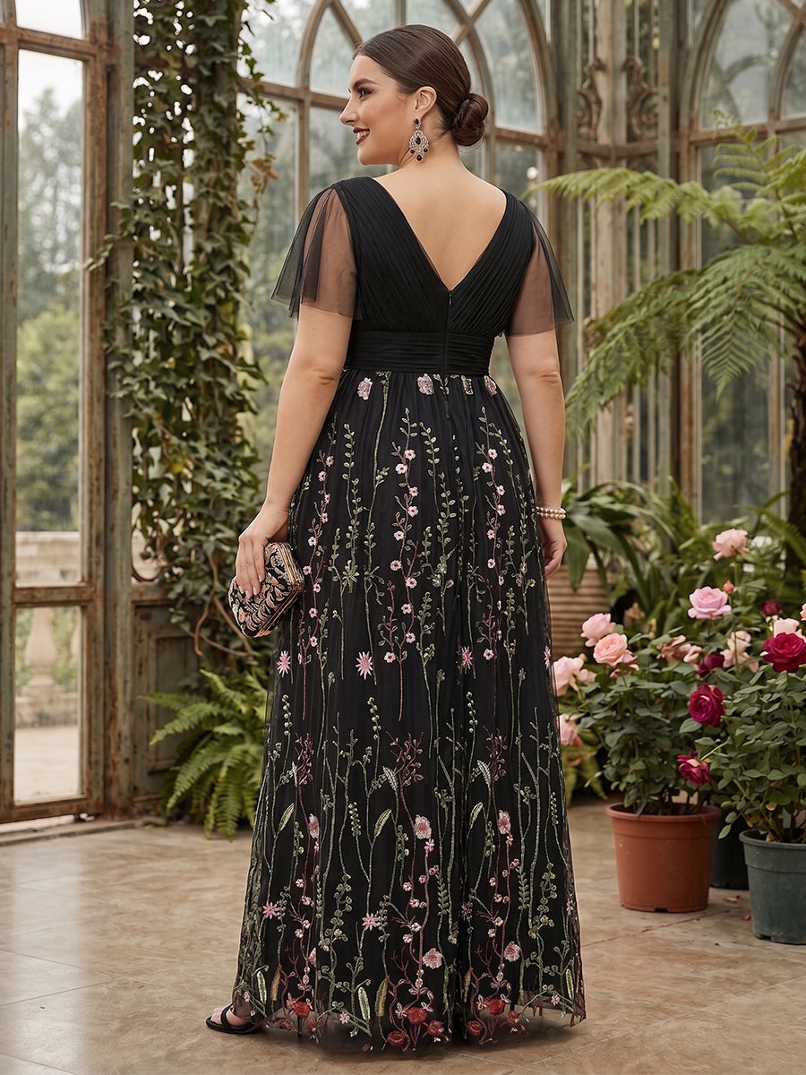 A-Line/Princess V-Neck Short Sleeves Floor-Length Plus Size Mother of the Bride Dresses with Appliques